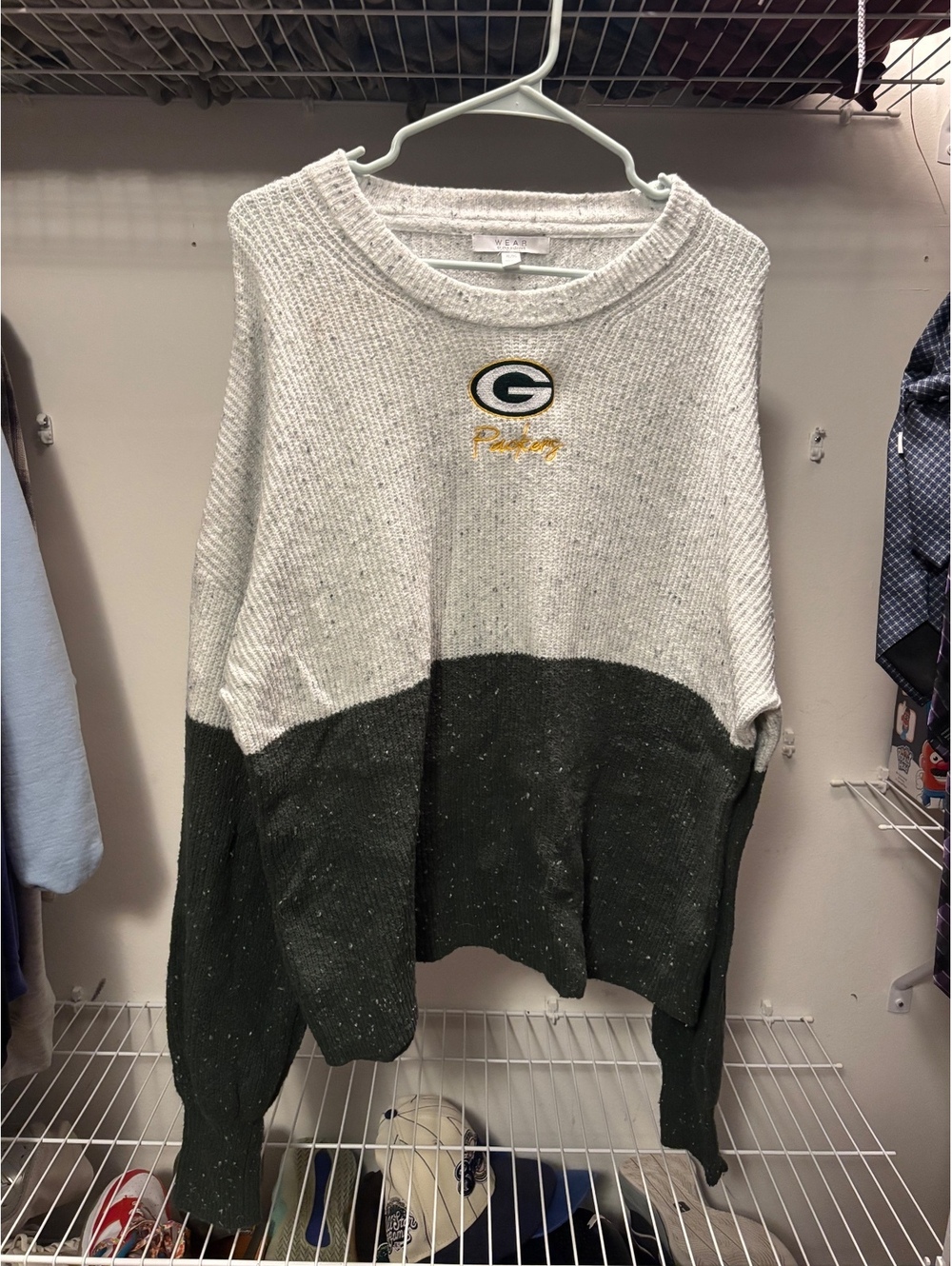 Wear by Erin Andrews Green Bay Packers Colorblock Sweater XL